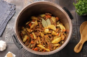 Азу по-татарски в мультиварке - фото шаг 11