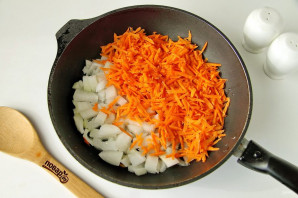 Паштет из куриной печени с морковью - фото шаг 2