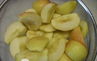 Яблочное пюре в мультиварке - фото шаг 2