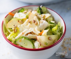 Салат из свежей капусты с яблоком - фото шаг 7