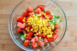 Овощной салат с яичными блинчиками - фото шаг 4