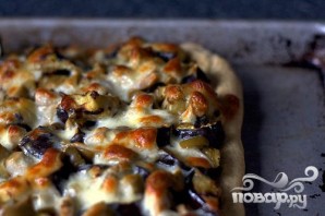 Пицца с баклажанами и оливками - фото шаг 4