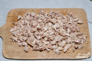 Салат слоеный с курицей и шампиньонами - фото шаг 2