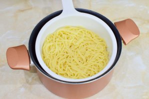 Спагетти с курицей в апельсиновом соусе - фото шаг 3
