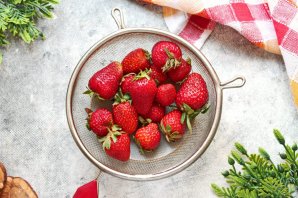 Клубника с кефиром - фото шаг 2
