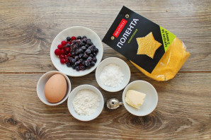 Запеченная каша из поленты "Bravolli" с ягодным киселем - фото шаг 1