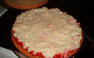 Бисквитный торт с заварным кремом и клубникой - фото шаг 7