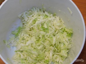 "Пестрый" салат с капустой - фото шаг 1