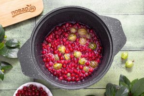 Варенье из крыжовника и красной смородины - фото шаг 6