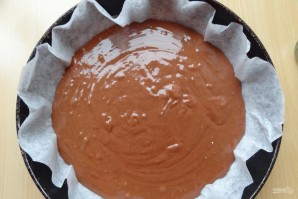 Шоколадный торт со сливочным кремом со сгущёнкой - фото шаг 4