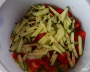 Вкусный низкокалорийный салат - фото шаг 2