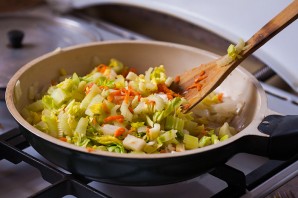 Суп с сельдереем и овощами - фото шаг 2