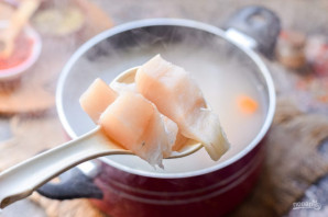 Рыбный суп со сметаной - фото шаг 6