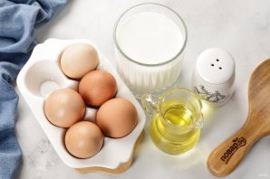 Пышный омлет в аэрогриле - фото шаг 1