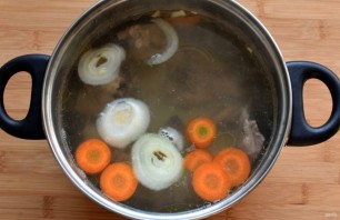 Куриный суп с кнелями - фото шаг 1
