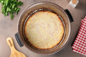 Пирог с сыром и колбасой в мультиварке - фото шаг 9