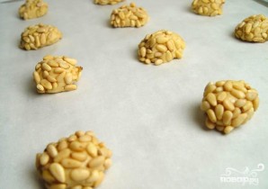 Печенье с кедровыми орешками - фото шаг 5