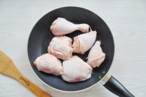 Чахохбили из курицы с кабачками - фото шаг 2