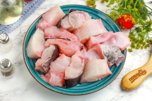 Шашлык из сома - фото шаг 2