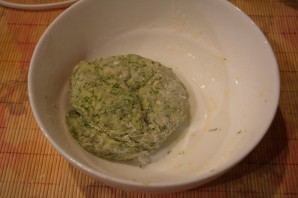 Лепешки с зеленью на сковороде - фото шаг 5