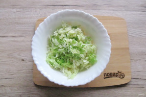 Салат с пекинской капустой и грушей - фото шаг 3