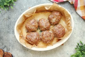 Котлеты из говядины в духовке - фото шаг 9