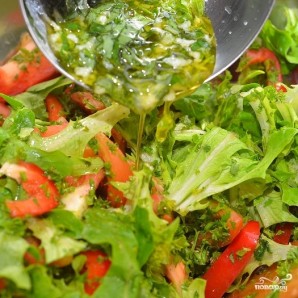 Средиземноморский салат с мидиями - фото шаг 8