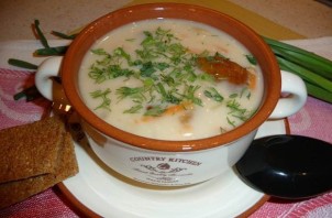 Суп из белых грибов с сыром - фото шаг 6