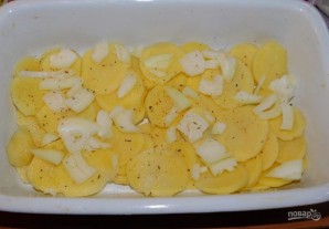 Картофельная запеканка с луком в сливках - фото шаг 2