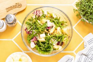 Салат с ананасом и сыром - фото шаг 9