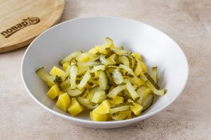 Салат из редьки и картофеля - фото шаг 4
