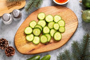 Закуска на Новый год в виде ёлки - фото шаг 7