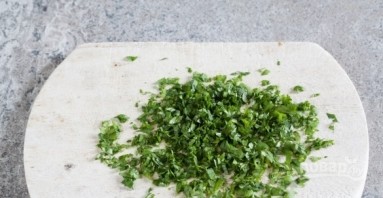 Салат из сырой свеклы (простой рецепт) - фото шаг 3