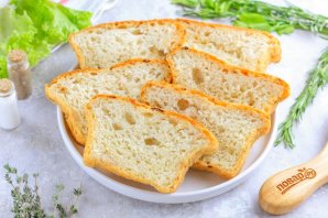 Хлеб с луком и шпиком