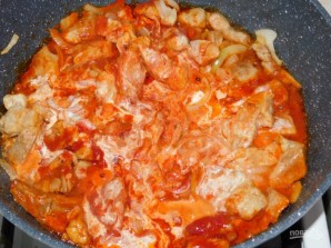 Свинина, тушеная в сливочно-томатном соусе - фото шаг 4