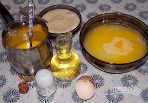 Пирожки с луком и яйцом на дрожжевом тесте - фото шаг 2