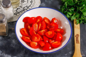 Теплый салат из кабачков и помидоров - фото шаг 4
