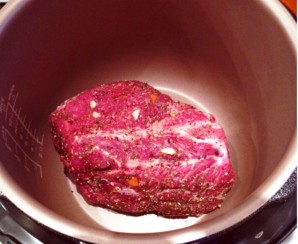 Мясо печеное в мультиварке - фото шаг 3