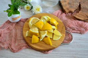 Лимонная настойка на самогоне - фото шаг 4
