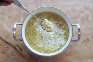 Рыбный суп с капустой - фото шаг 10
