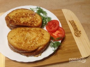 Теплый сэндвич с сыром и помидором - фото шаг 10