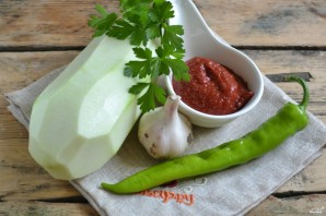 Аджика из кабачков с томатной пастой - фото шаг 1