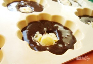 Шоколадные маффины с заварным кремом - фото шаг 4