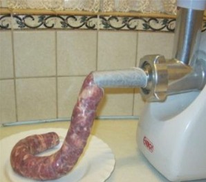 Домашняя колбаса из свинины - фото шаг 5