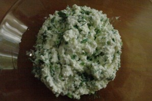 Перец, фаршированный сыром и зеленью - фото шаг 2