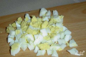 Салат с рисом и кукурузой - фото шаг 2
