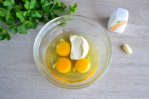 Салат с яичными блинчиками и шампиньонами - фото шаг 3
