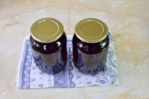 Компот из черники на зиму - фото шаг 6