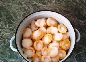 Варенье из абрикосов кусочками - фото шаг 2