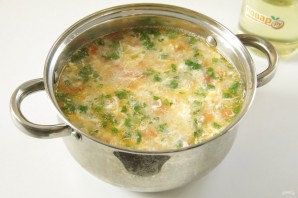 Яичный суп с помидорами - фото шаг 10